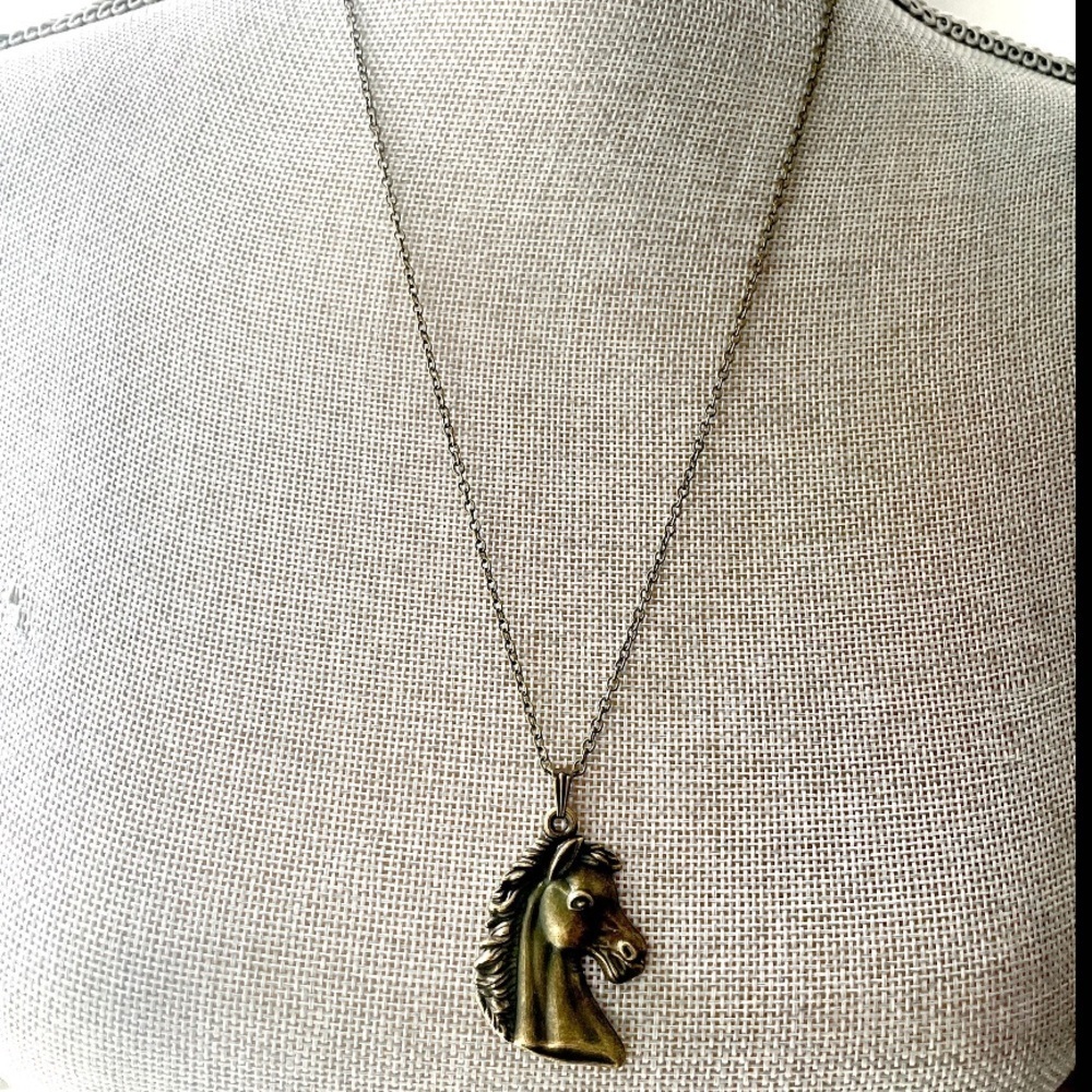 Antique Style Horse Head Pendant Necklace, NWT - Picture 2 of 4